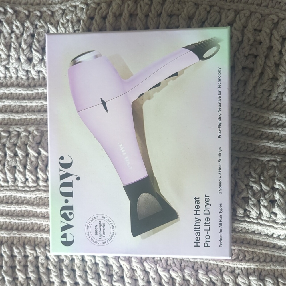 Eva NYC blow dryer and diffuser